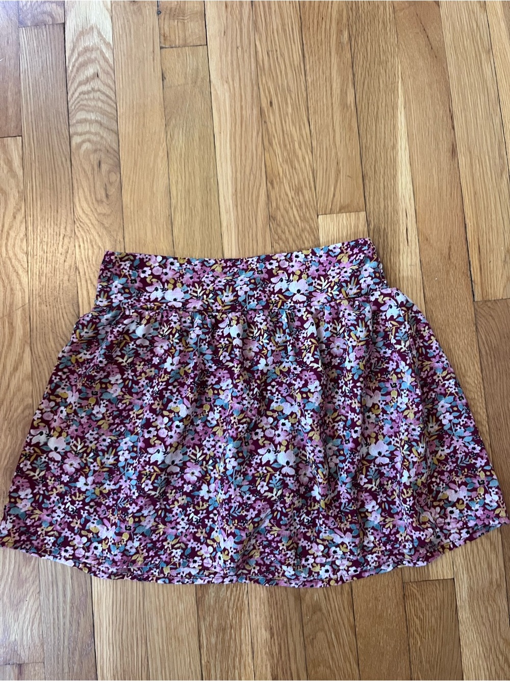 Kohl's Speechless Kids size 14 floral skirt with shorts in Burgundy purple